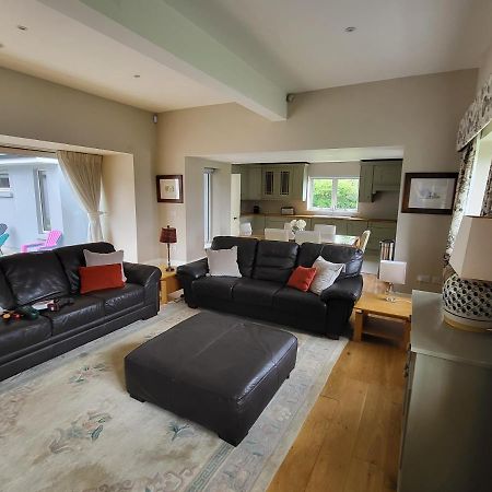 The Coach House Villa ดับลิน ภายนอก รูปภาพ