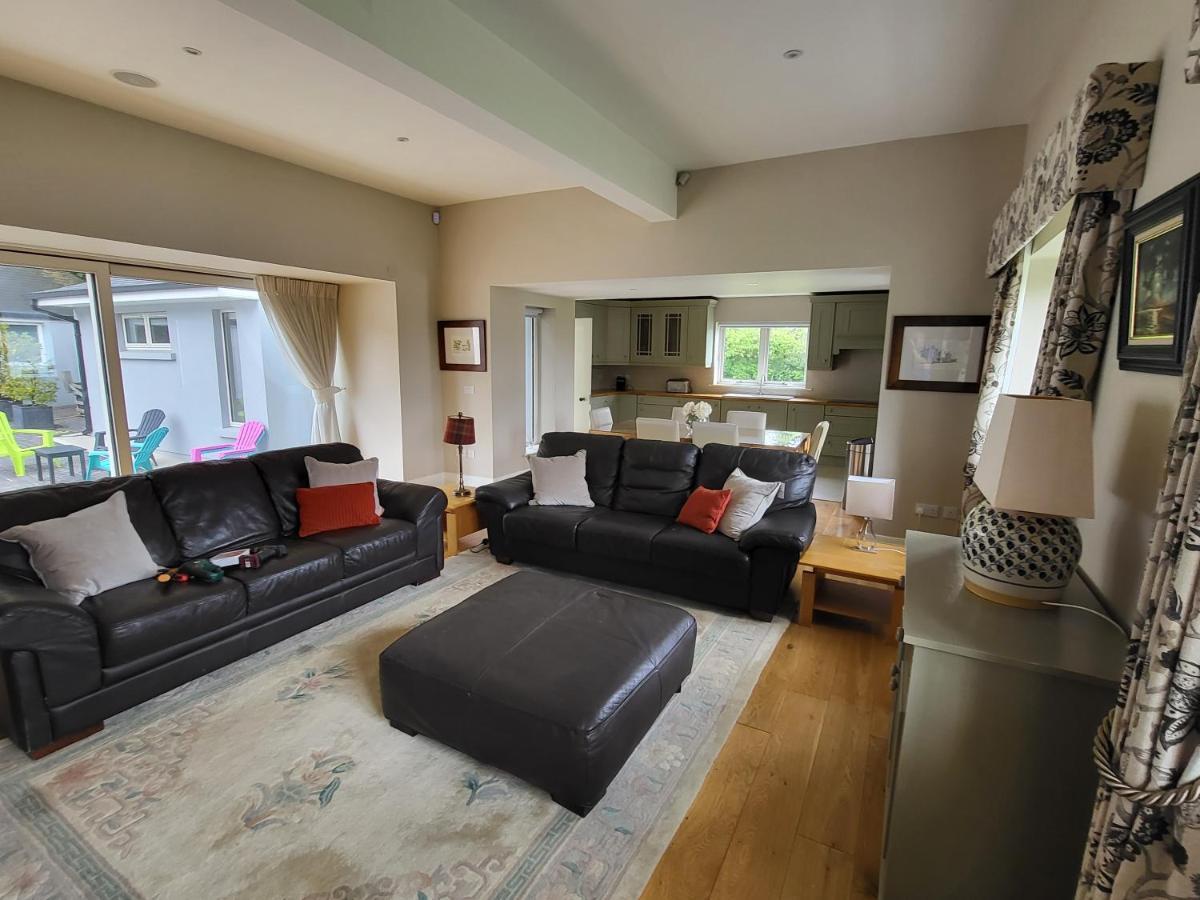 The Coach House Villa ดับลิน ภายนอก รูปภาพ